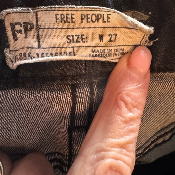 Free People Black knee exposed jeans - Picture 3 of 6